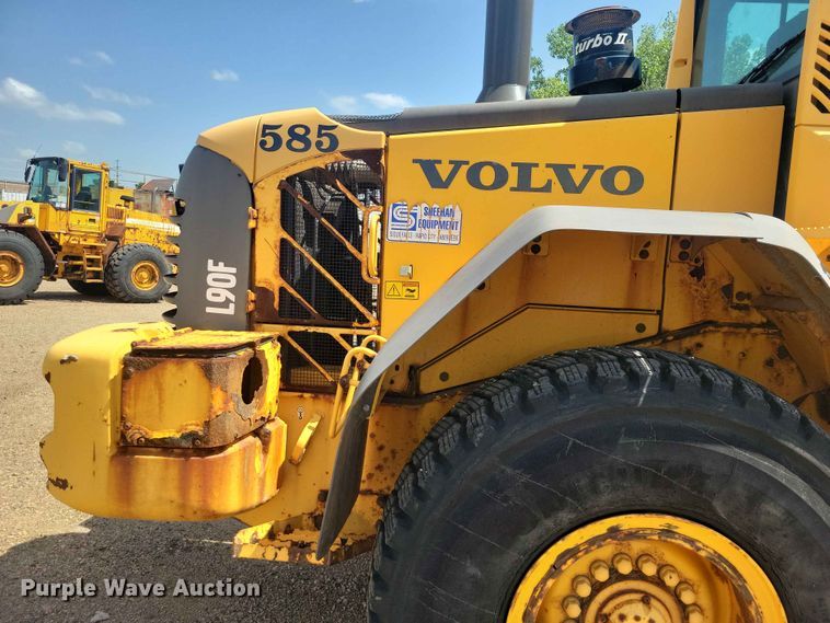 image for item EE1120 2010 Volvo L90F 