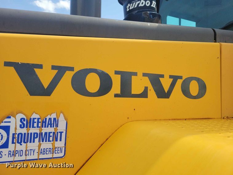 image for item EE1120 2010 Volvo L90F 
