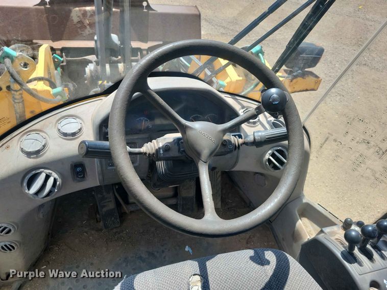 image for item EE1120 2010 Volvo L90F 