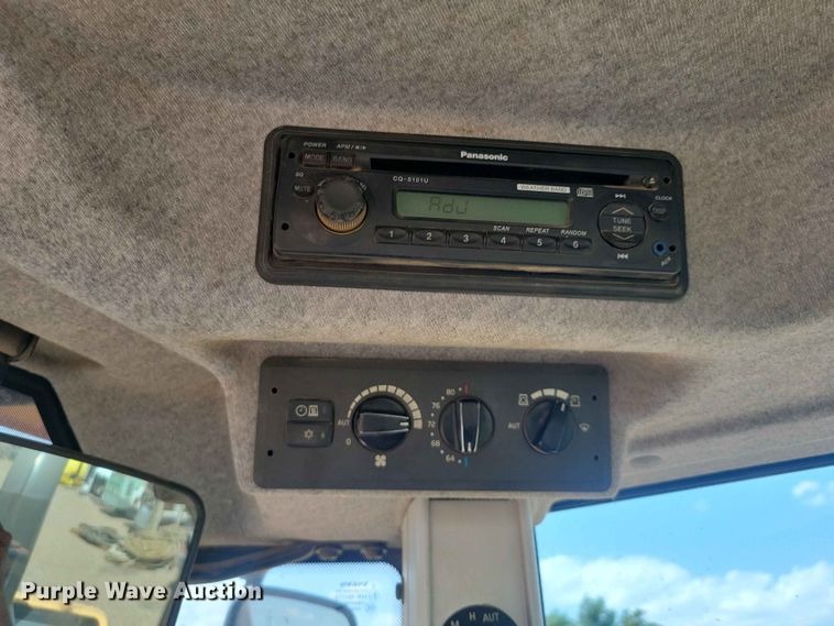 image for item EE1120 2010 Volvo L90F 