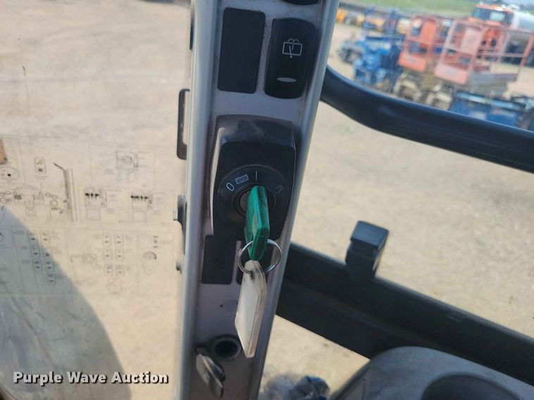 image for item EE1120 2010 Volvo L90F 