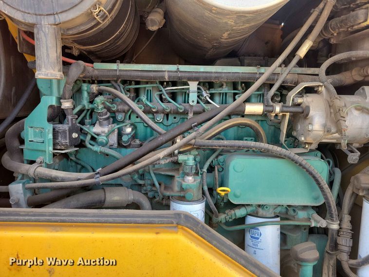 image for item EE1120 2010 Volvo L90F 
