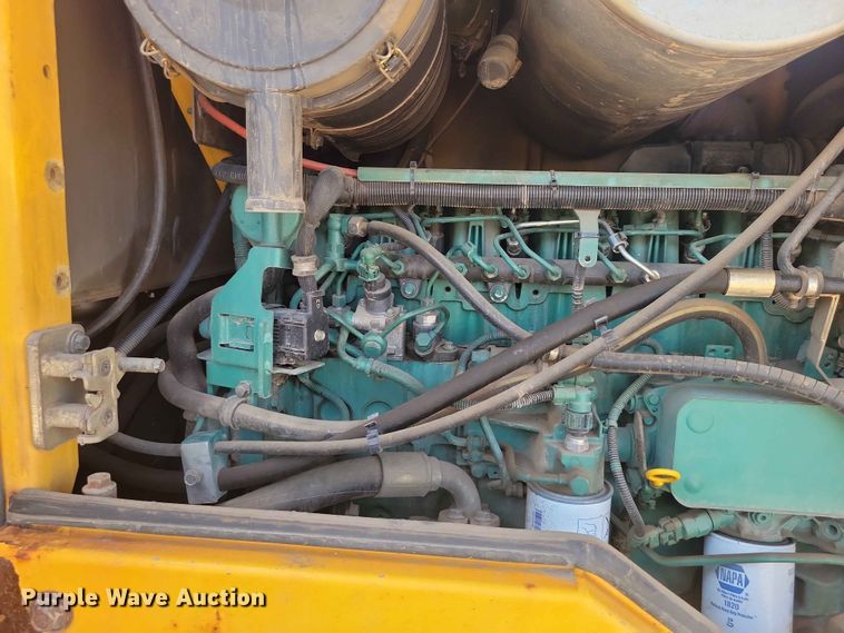 image for item EE1120 2010 Volvo L90F 