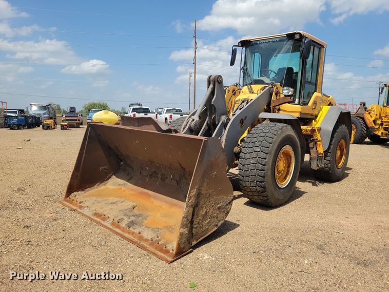 image for item EE1121 2009 Volvo L70F wheel loader