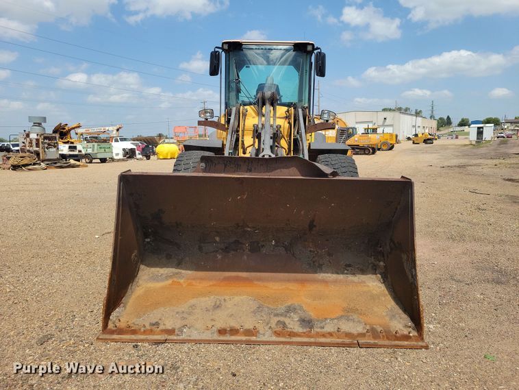 image for item EE1121 2009 Volvo L70F wheel loader