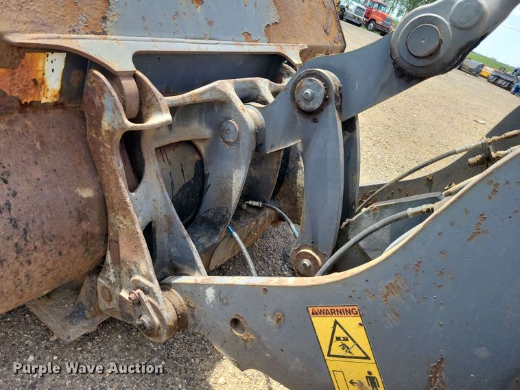 image for item EE1121 2009 Volvo L70F wheel loader