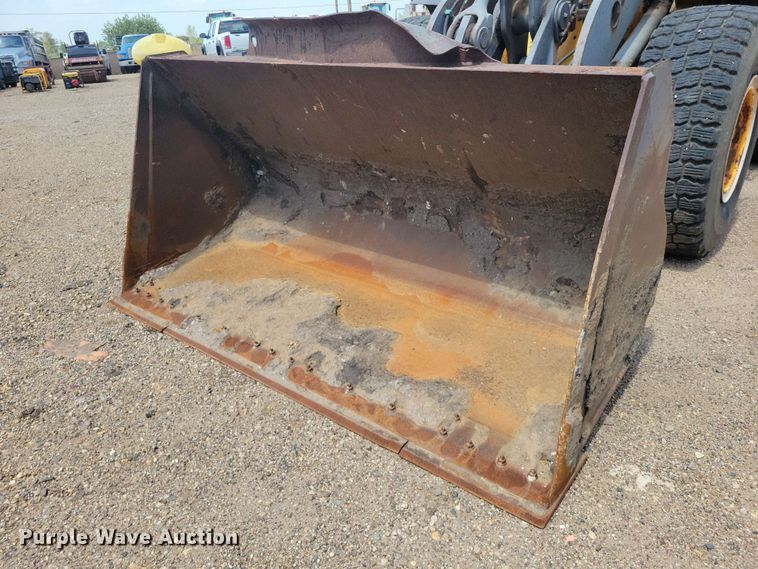 image for item EE1121 2009 Volvo L70F wheel loader