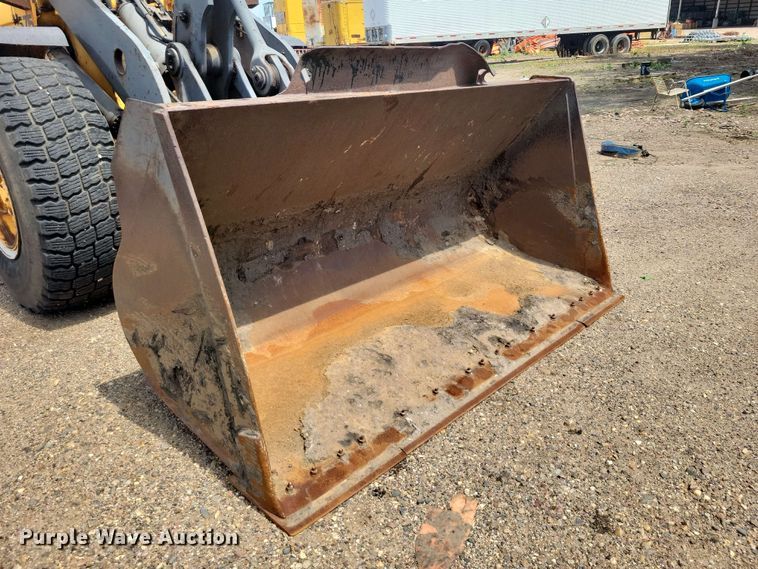 image for item EE1121 2009 Volvo L70F wheel loader