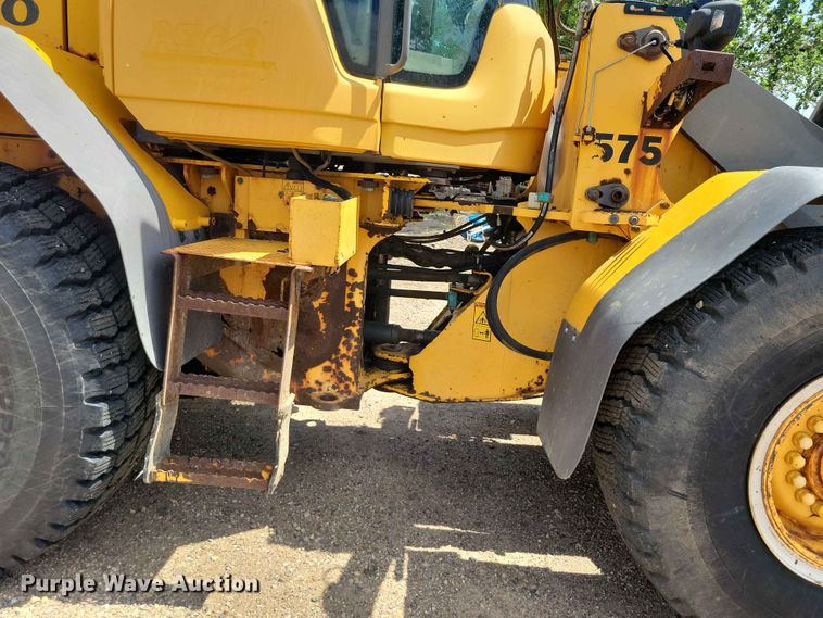 image for item EE1121 2009 Volvo L70F wheel loader