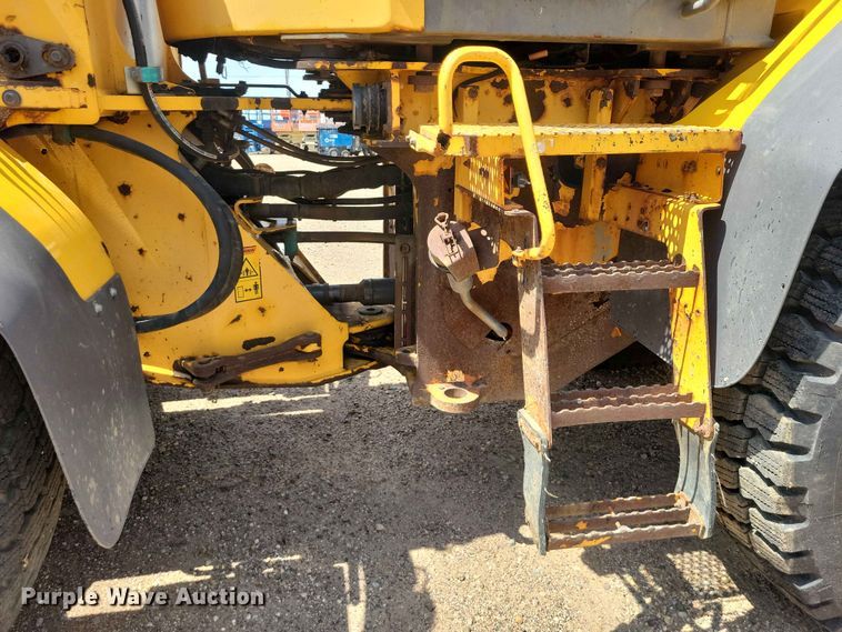 image for item EE1121 2009 Volvo L70F wheel loader