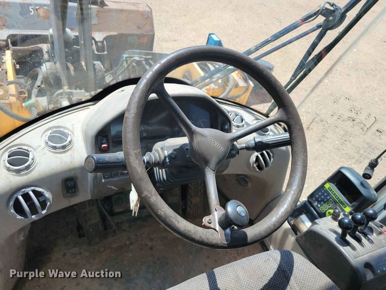 image for item EE1121 2009 Volvo L70F wheel loader