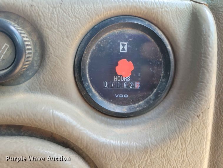 image for item EE1121 2009 Volvo L70F wheel loader