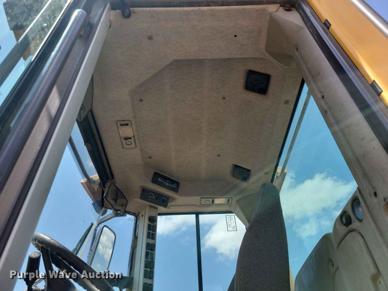 image for item EE1121 2009 Volvo L70F wheel loader