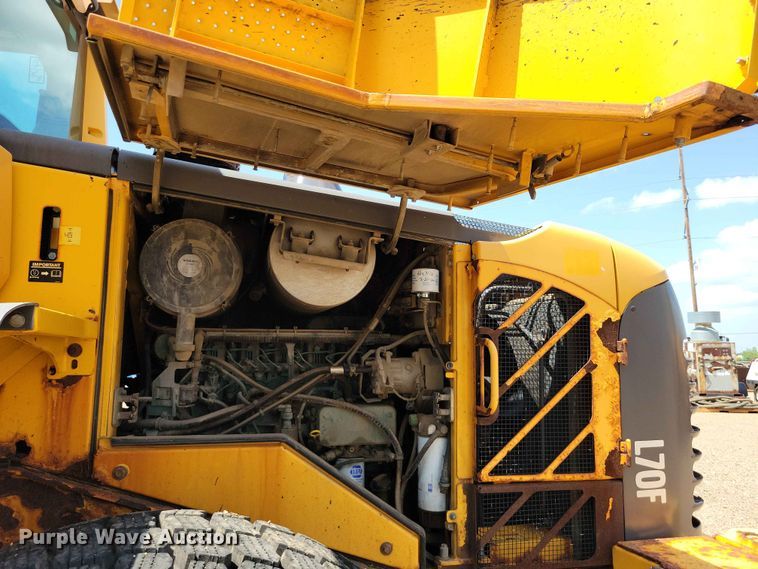 image for item EE1121 2009 Volvo L70F wheel loader