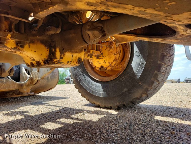 image for item EE1121 2009 Volvo L70F wheel loader