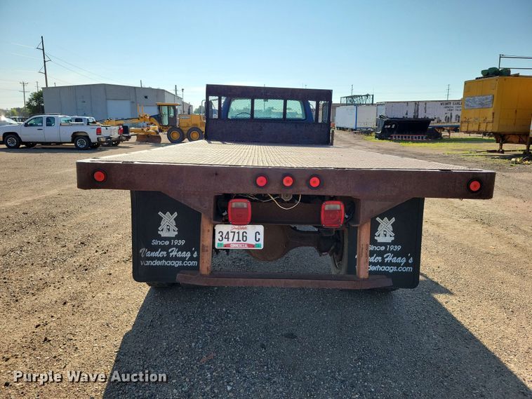 image for item EE1145 1995 Ford F700 dump flatbed truck