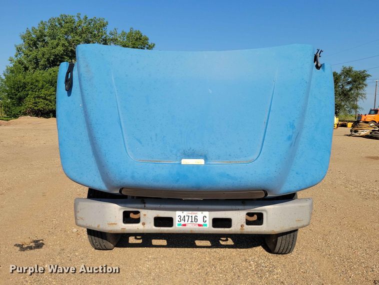 image for item EE1145 1995 Ford F700 dump flatbed truck