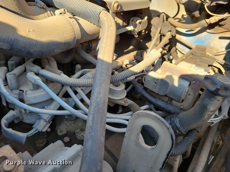 image for item EE1145 1995 Ford F700 dump flatbed truck