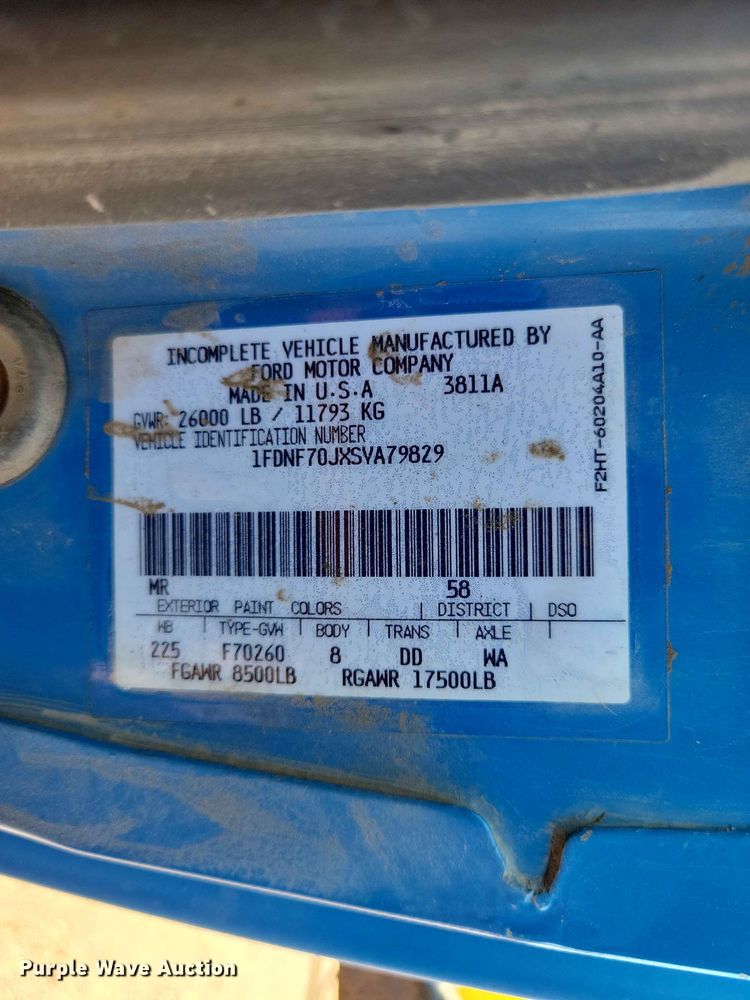 image for item EE1145 1995 Ford F700 dump flatbed truck