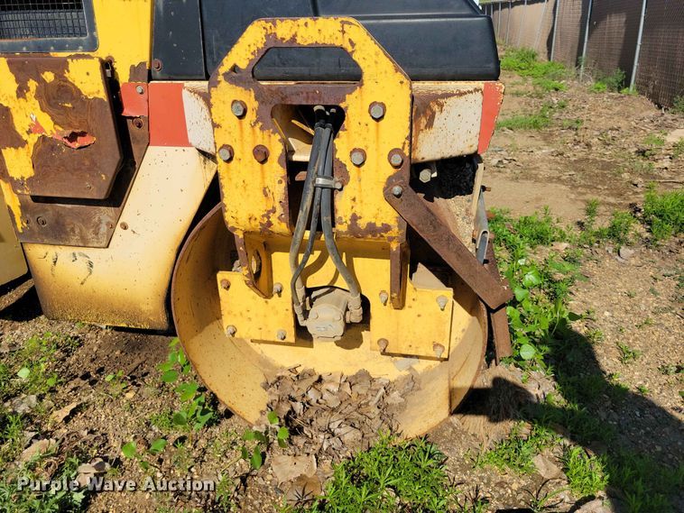 image for item EE1146 2001 Dynapac CC142 double drum vibratory roller