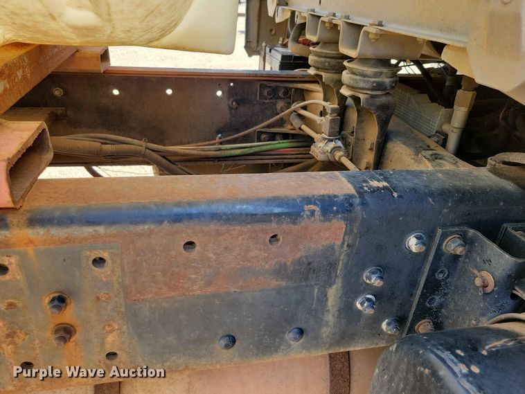 image for item EE1148 1999 Freightliner FL80 tank truck