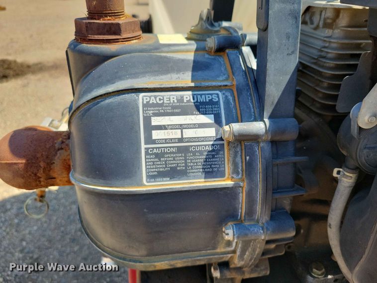 image for item EE1148 1999 Freightliner FL80 tank truck