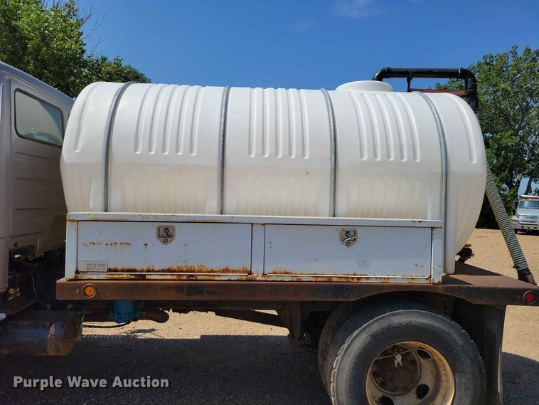 image for item EE1148 1999 Freightliner FL80 tank truck