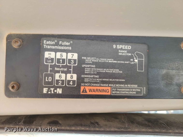 image for item EE1148 1999 Freightliner FL80 tank truck