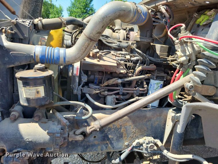 image for item EE1148 1999 Freightliner FL80 tank truck
