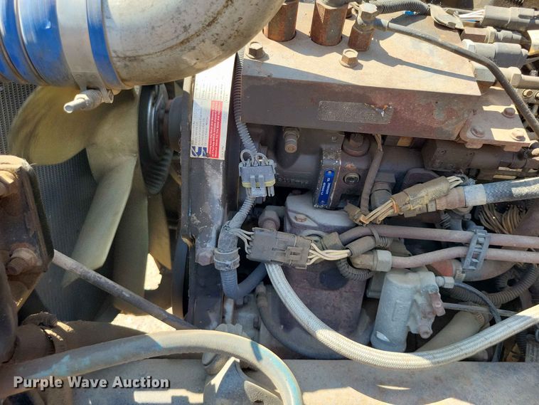 image for item EE1148 1999 Freightliner FL80 tank truck