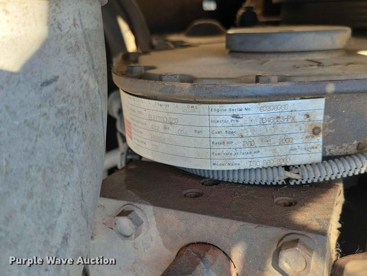 image for item EE1148 1999 Freightliner FL80 tank truck
