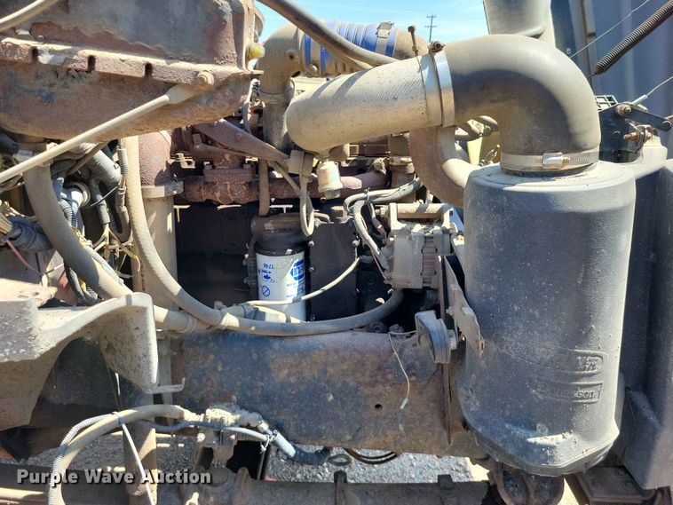 image for item EE1148 1999 Freightliner FL80 tank truck