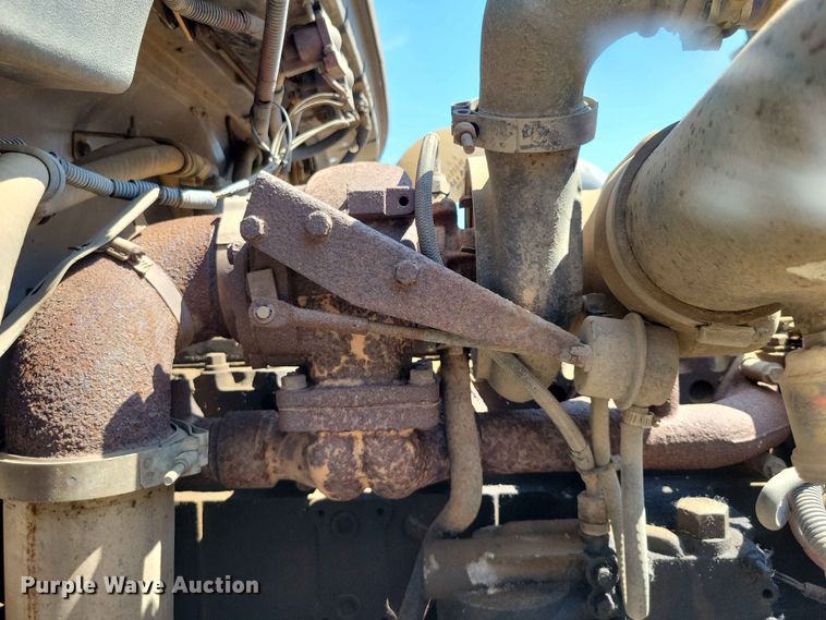 image for item EE1148 1999 Freightliner FL80 tank truck
