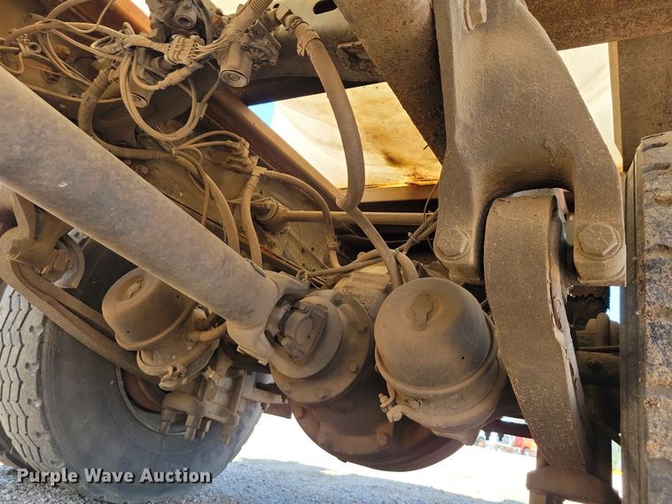 image for item EE1148 1999 Freightliner FL80 tank truck