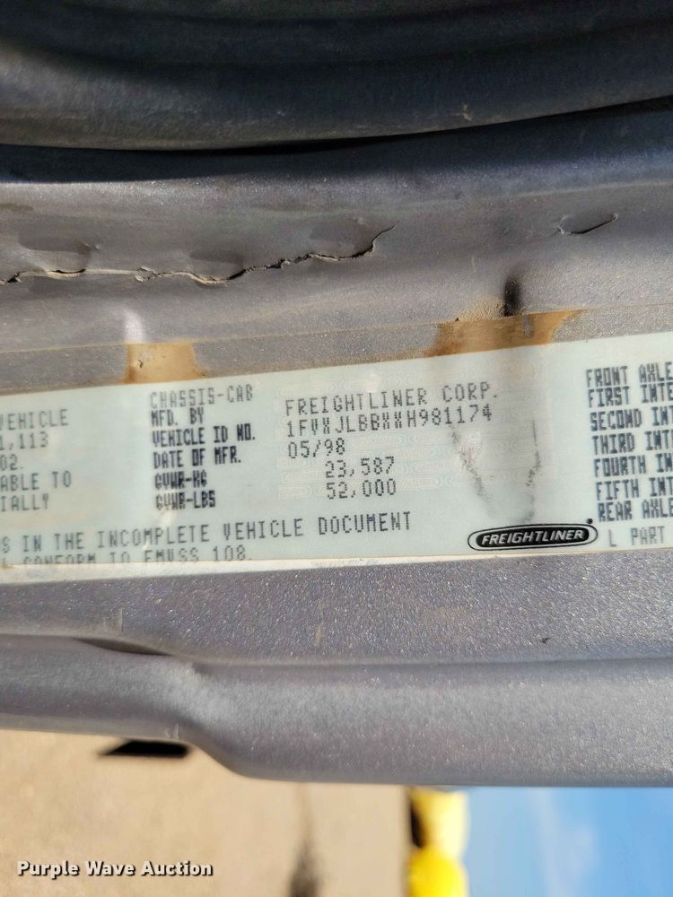 image for item EE1148 1999 Freightliner FL80 tank truck
