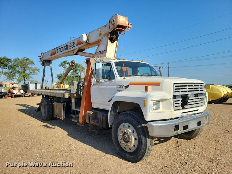 image for item EE1149 1989 Ford F800 crane truck