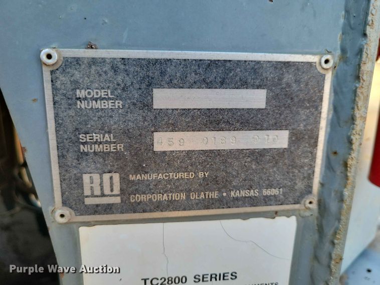 image for item EE1149 1989 Ford F800 crane truck