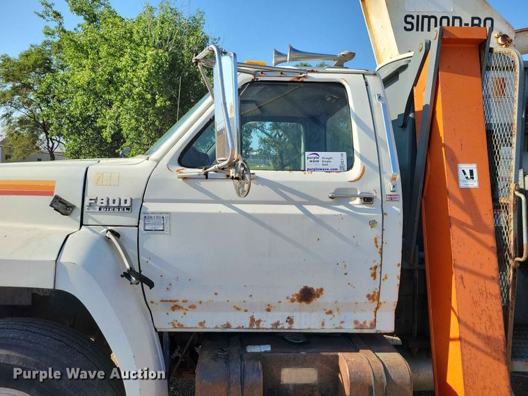 image for item EE1149 1989 Ford F800 crane truck