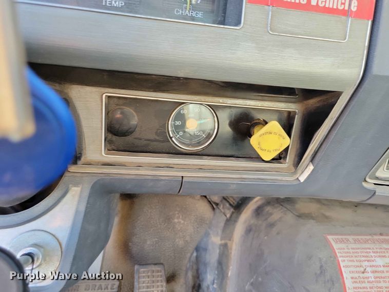 image for item EE1149 1989 Ford F800 crane truck
