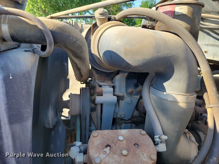 image for item EE1149 1989 Ford F800 crane truck