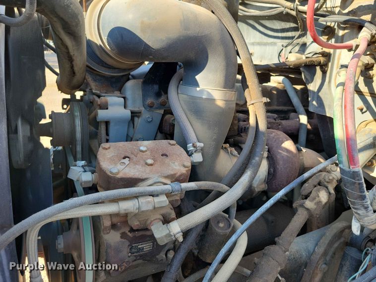 image for item EE1149 1989 Ford F800 crane truck