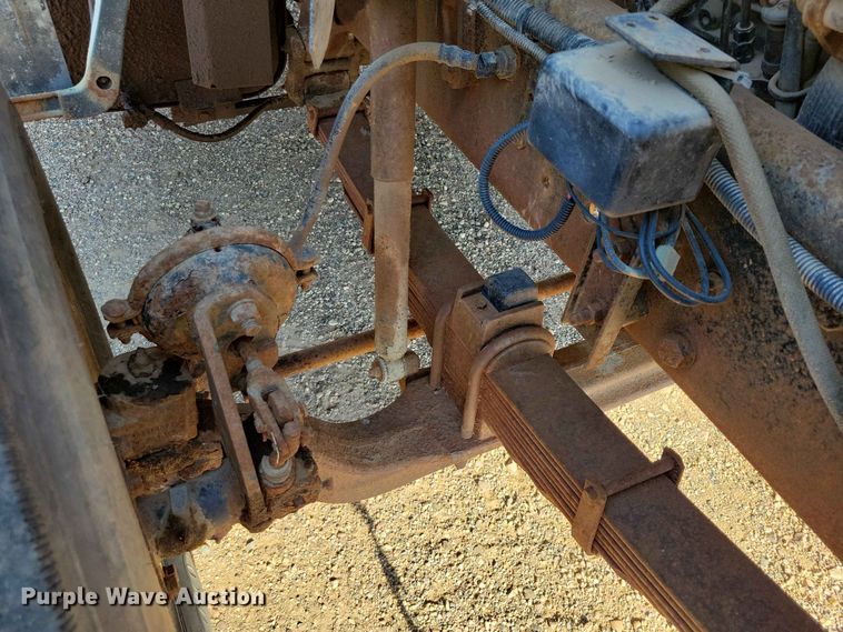 image for item EE1149 1989 Ford F800 crane truck