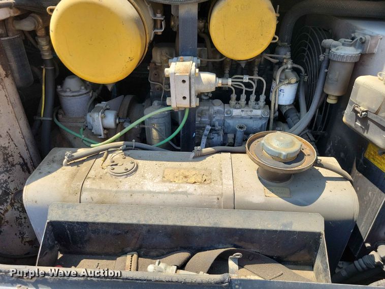 image for item EE1152 1994 Airman PDS185S air compressor
