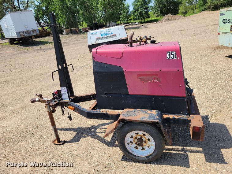 image for item EE1153 2004 Lincoln Ranger 250 welder/generator