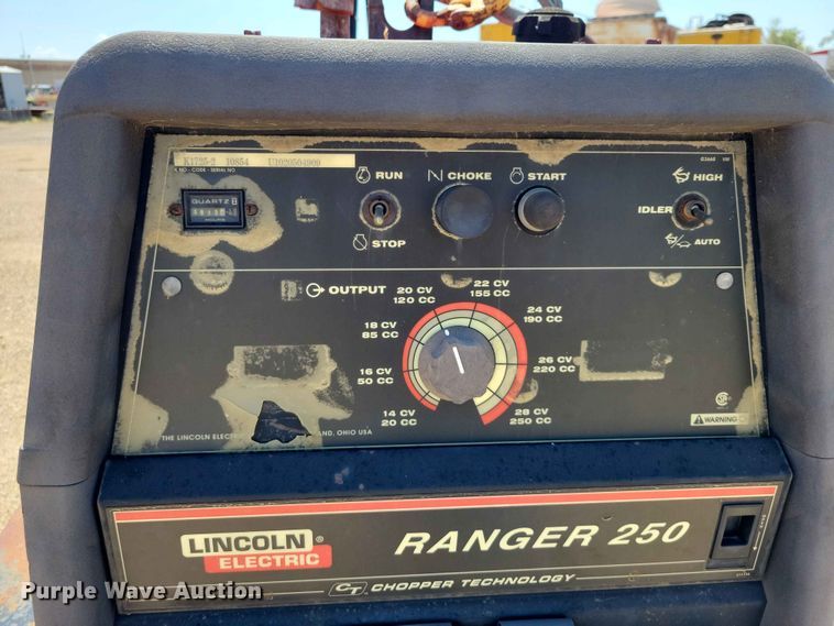 image for item EE1153 2004 Lincoln Ranger 250 welder/generator