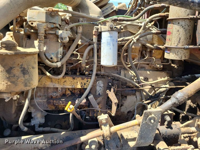 image for item EE1154 1991 Ford LTL9000 oil distributor truck