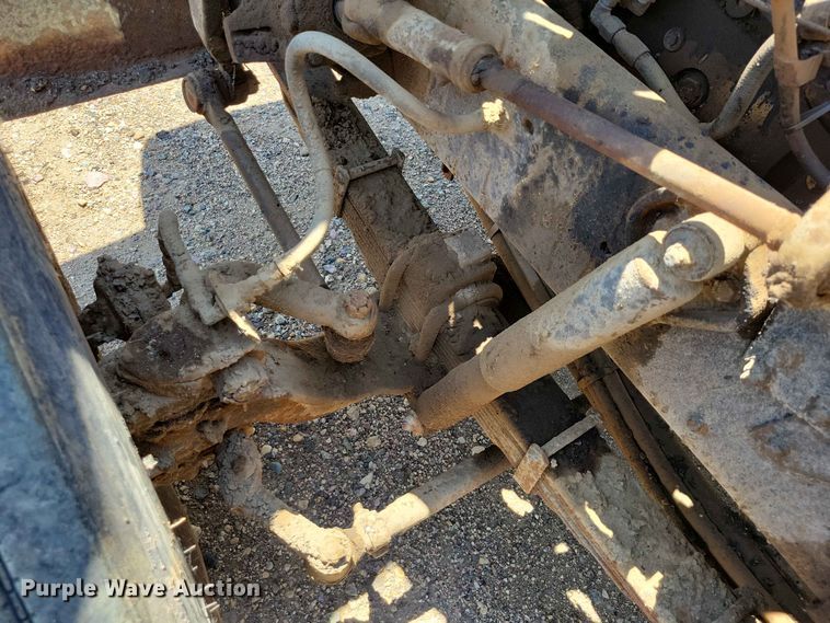 image for item EE1154 1991 Ford LTL9000 oil distributor truck