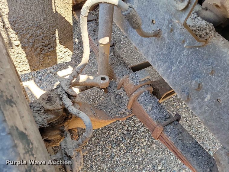 image for item EE1154 1991 Ford LTL9000 oil distributor truck