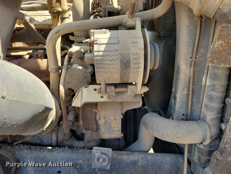 image for item EE1154 1991 Ford LTL9000 oil distributor truck