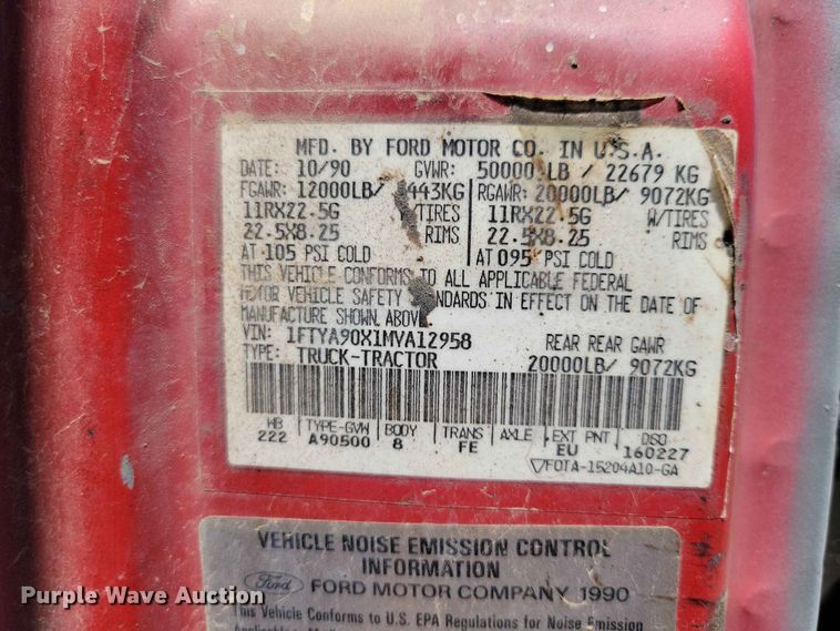 image for item EE1154 1991 Ford LTL9000 oil distributor truck